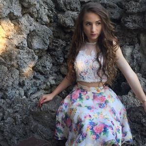 Meet your Posher, Steph